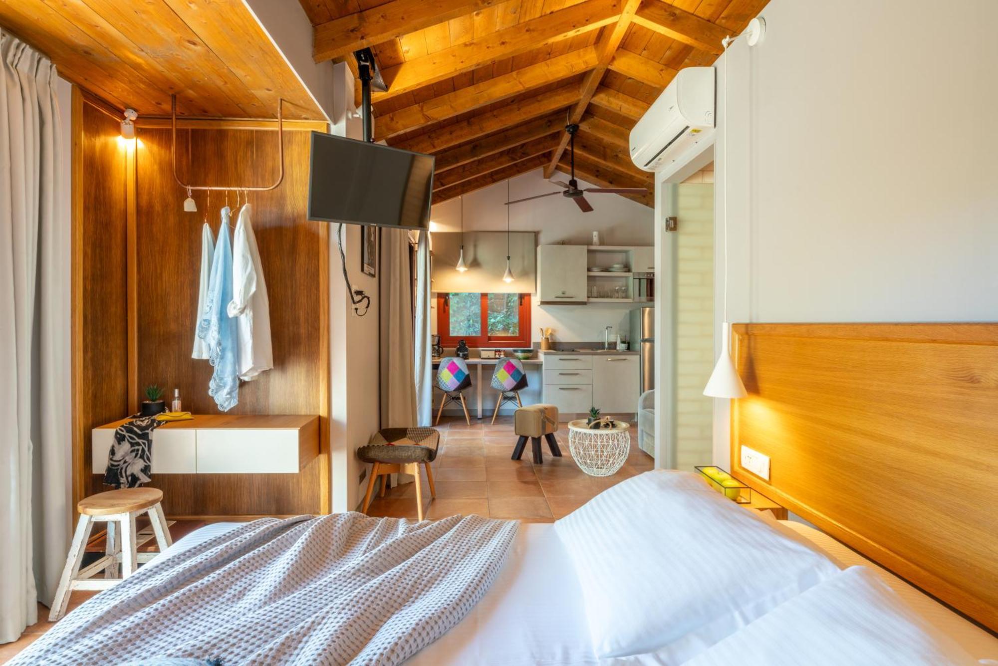 Klaritz Luxury Suites Lassi  Extérieur photo