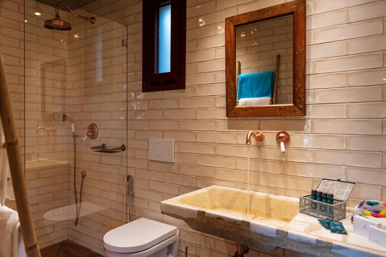 Klaritz Luxury Suites Lassi  Extérieur photo